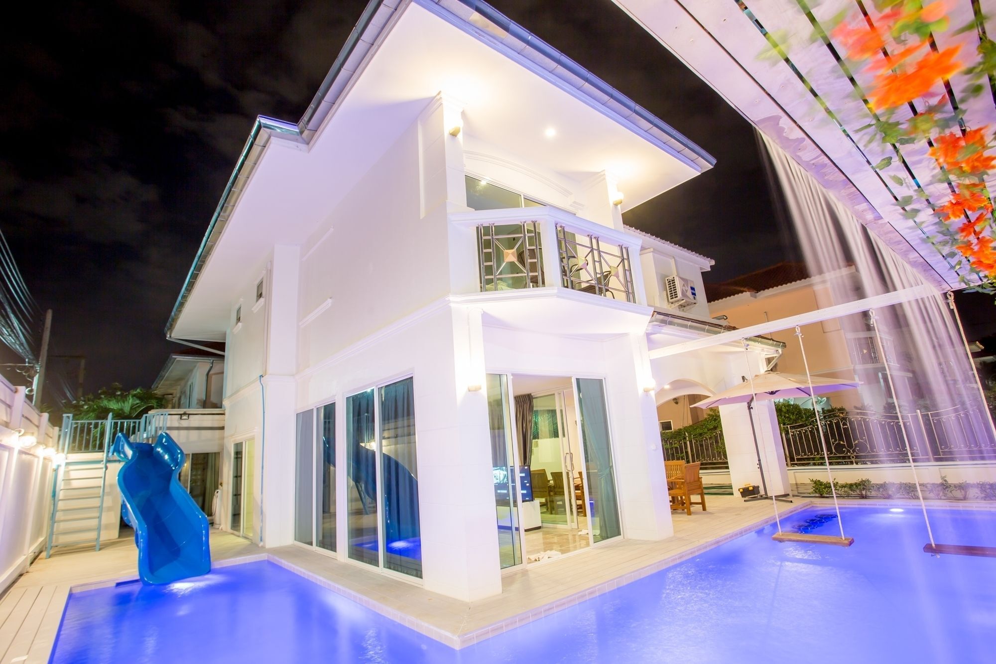 The Ville Modern Viewpoint Pool Villa Pattaya Exterior photo
